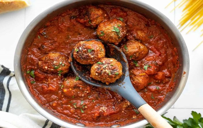 How Long to Cook Meatballs in Oven?